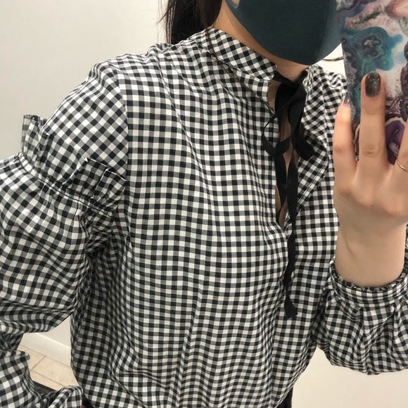 🌞2/$13 - TOPSHOP gingham shirt